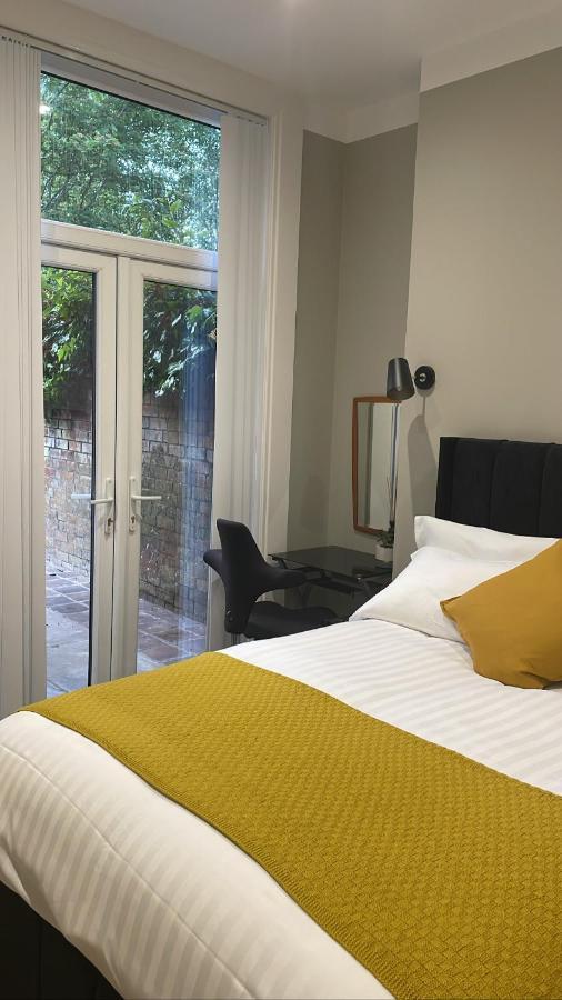 Citygo Apartments Queens Belfast Esterno foto
